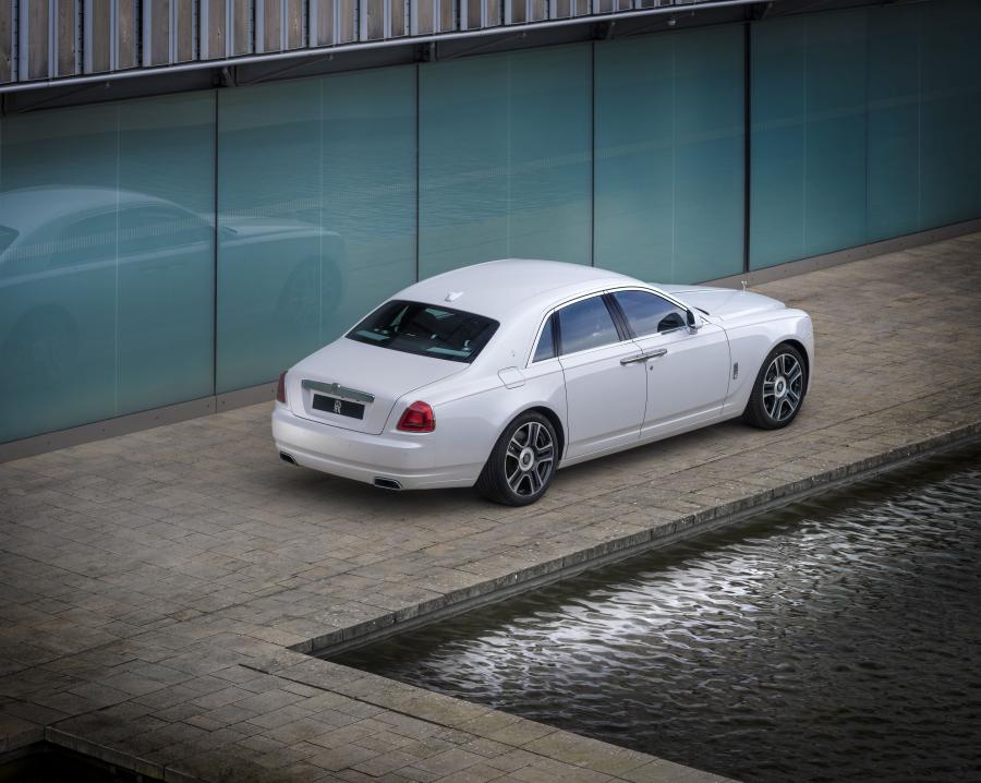  Rolls-Royce Ghost Seoul Edition 2017 года  (фото 7 из 9)